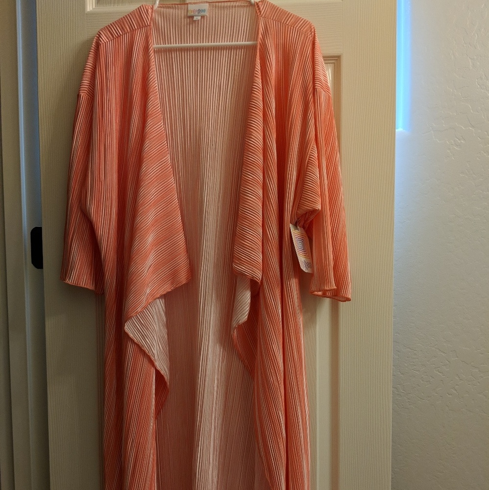 M LuLaRoe Shirley